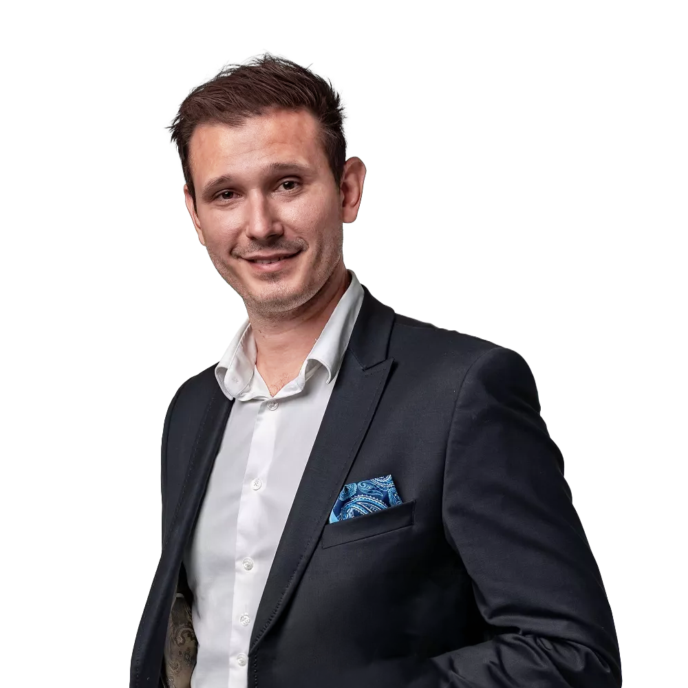 Dr. Újszászi Bogár László